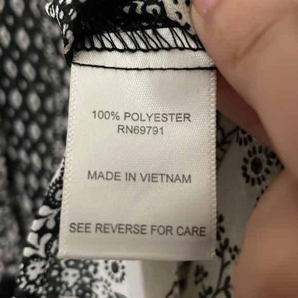 Roz & Ali Women's Black and Cream Patterned Top Size XS - Picture 4 of 6